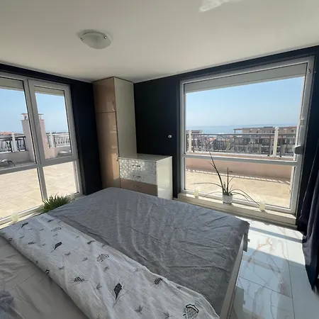 Modern Penthouse With Full Sea View K&r Apartment