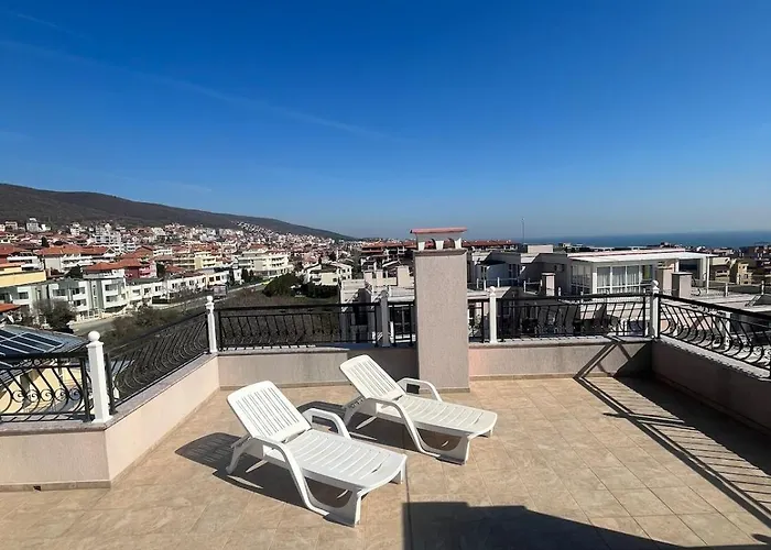 Modern Penthouse With Full Sea View K&r