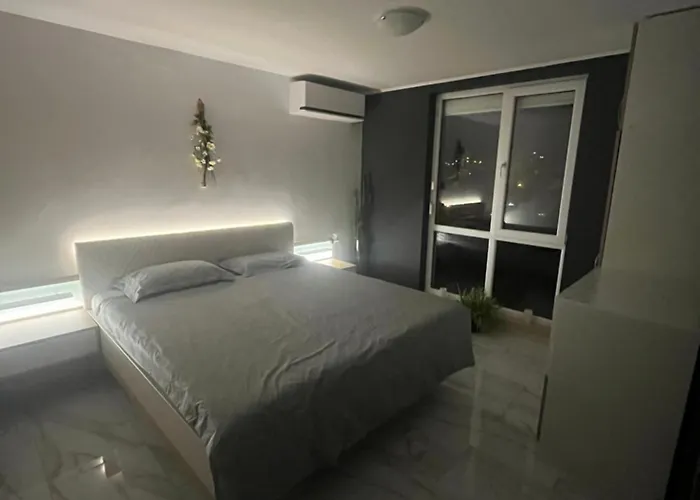 Διαμέρισμα Modern Penthouse With Full Sea View K&r